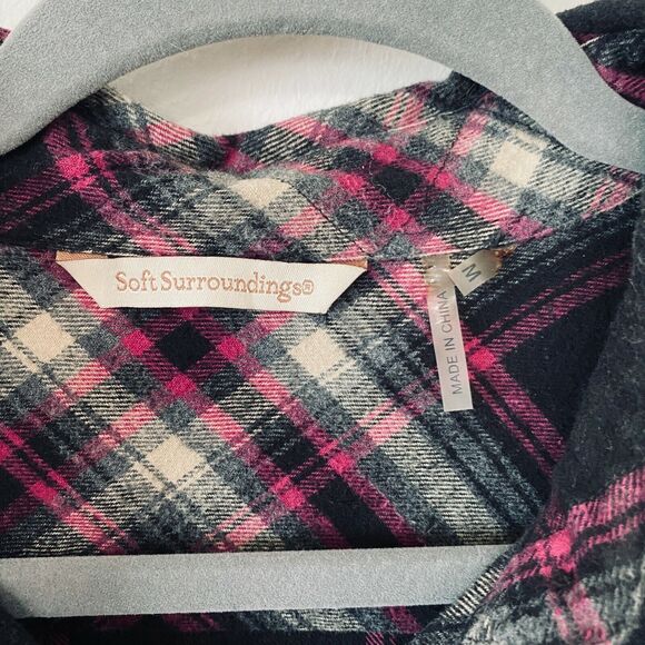 Soft Surroundings Magenta Black Plaid Button Elbow Patch Embroidered Back M - Picture 6 of 11